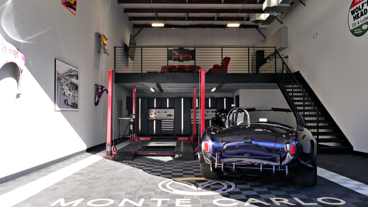 custom garages